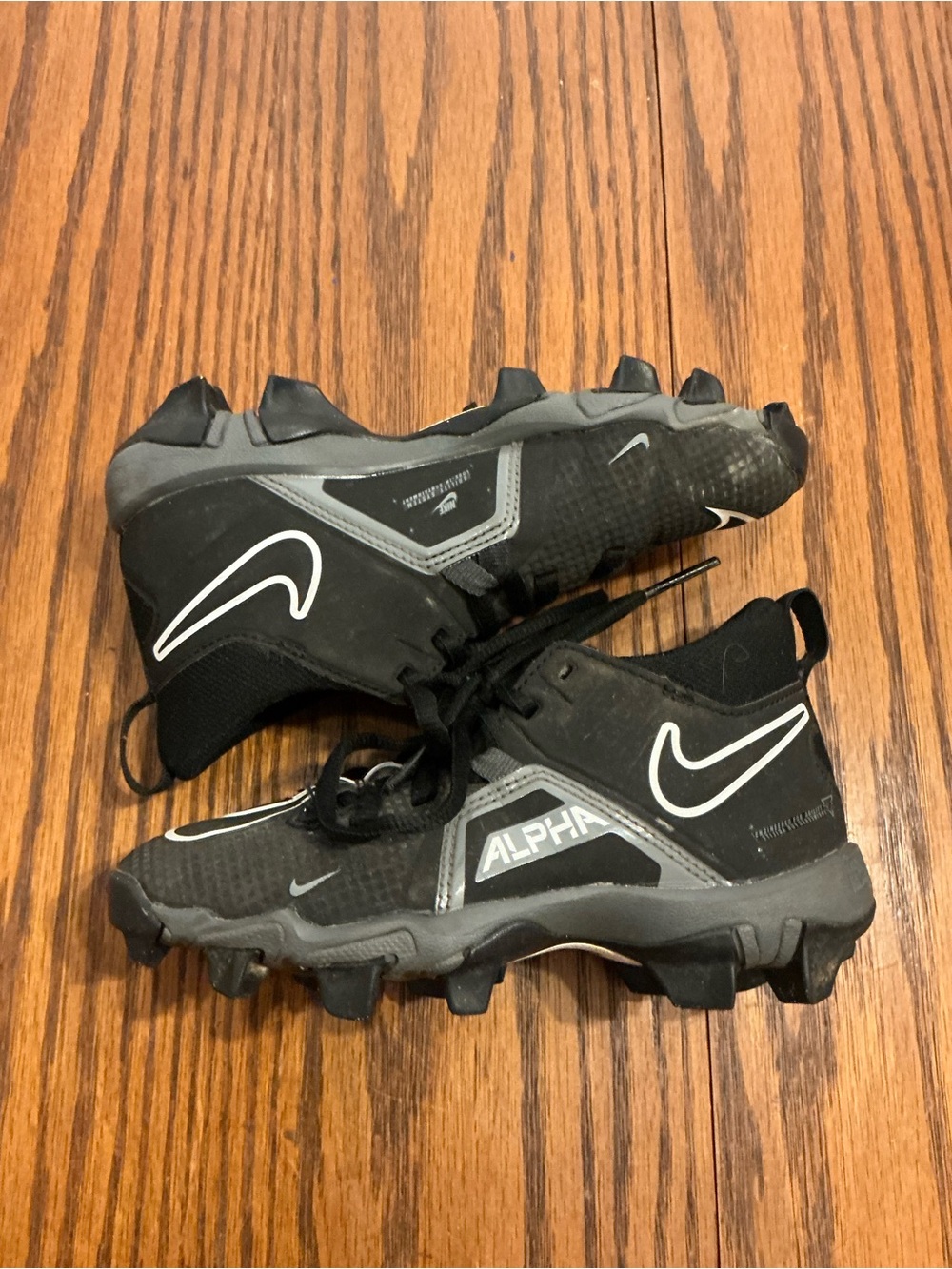 Nike Alpha Menace 3 Shark BG W Youth Football Cleats Size 13c Black CV0583-010